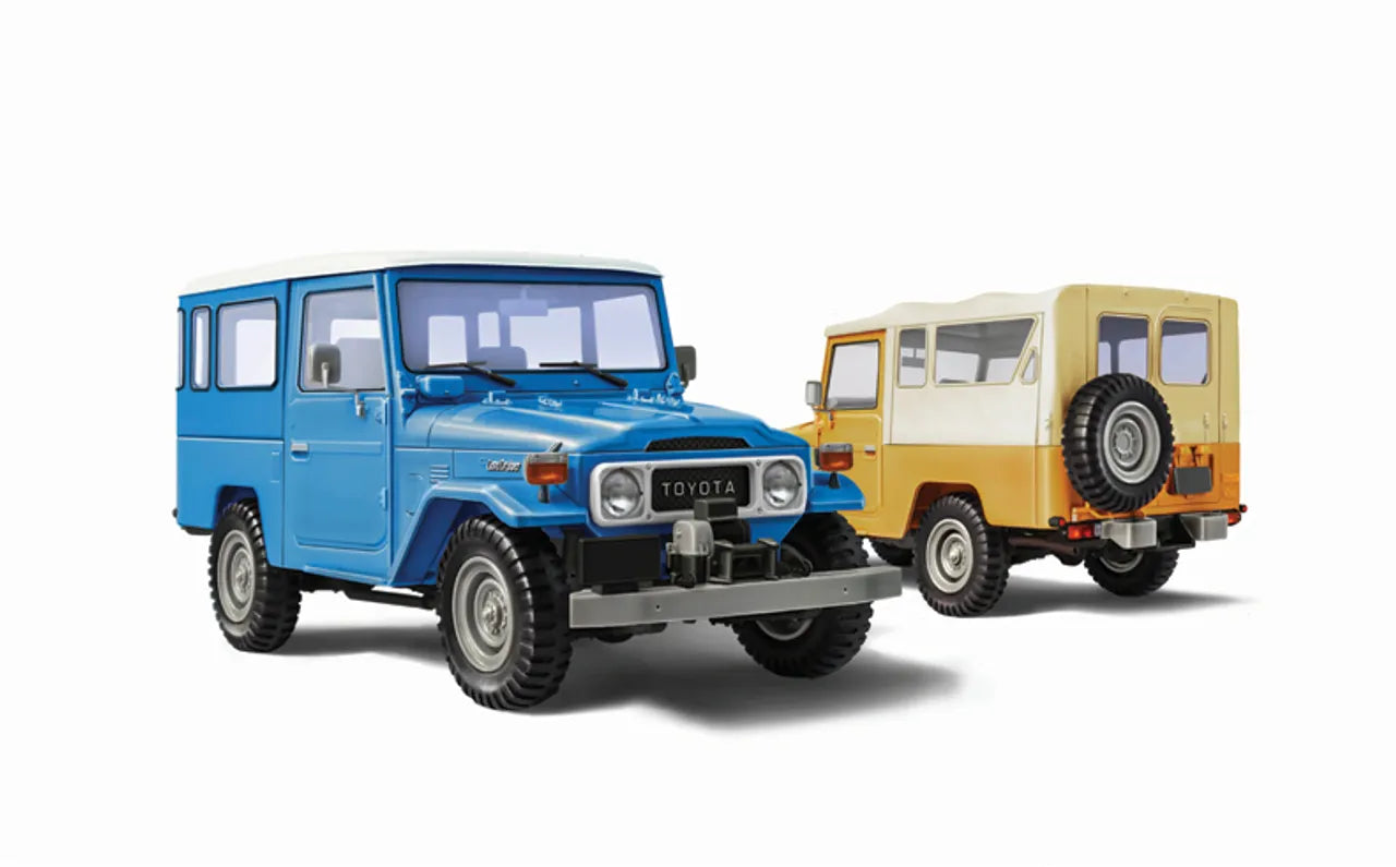 Toyota BJ44 Land Cruiser (Soft or Hardtop Version) 1/24 Italeri